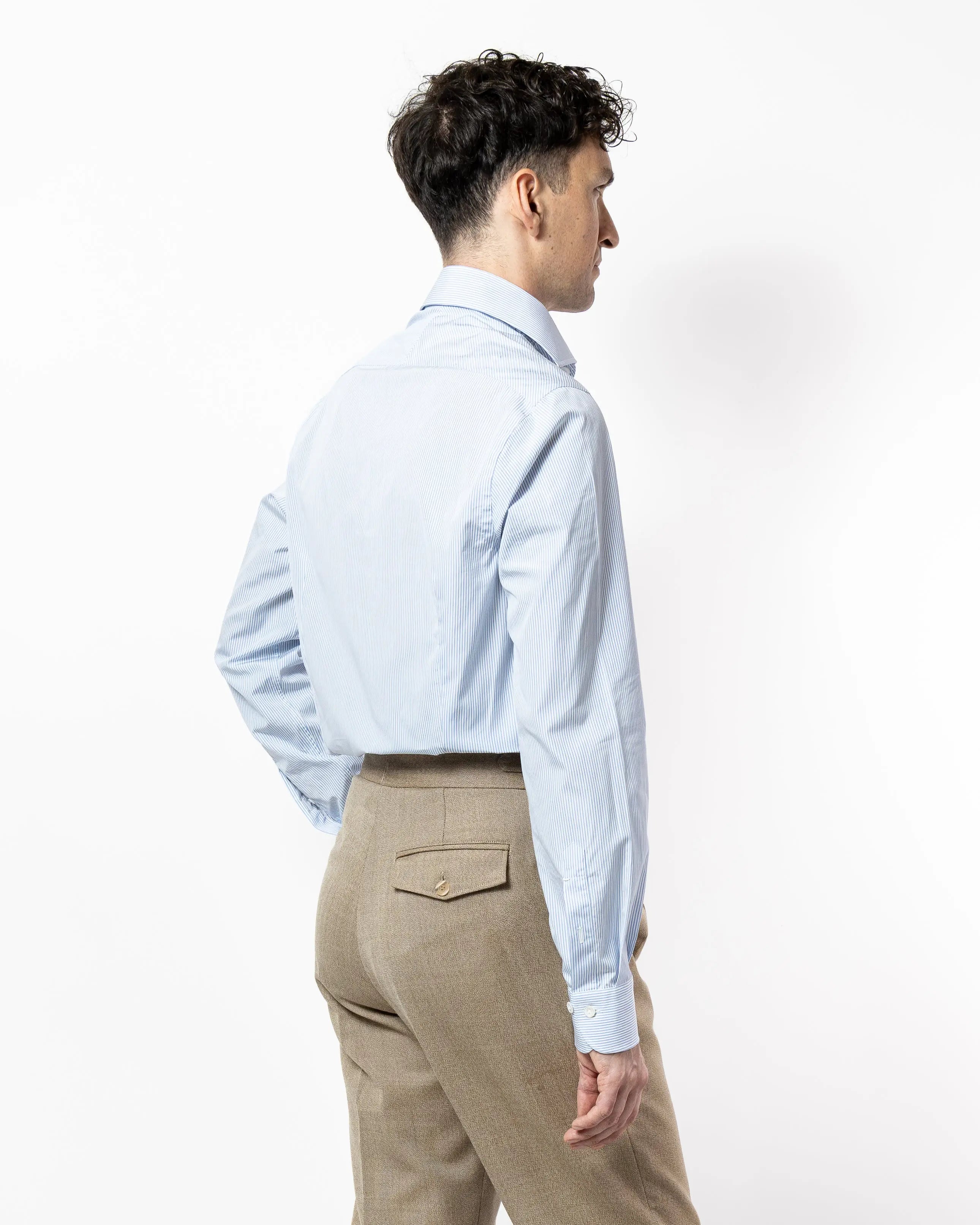 Chemise en Popeline à Rayures Bengale Thomas Mason fait main, vue de dos, montrant le split yoke laurensan